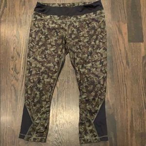 Camo lululemon leggings!